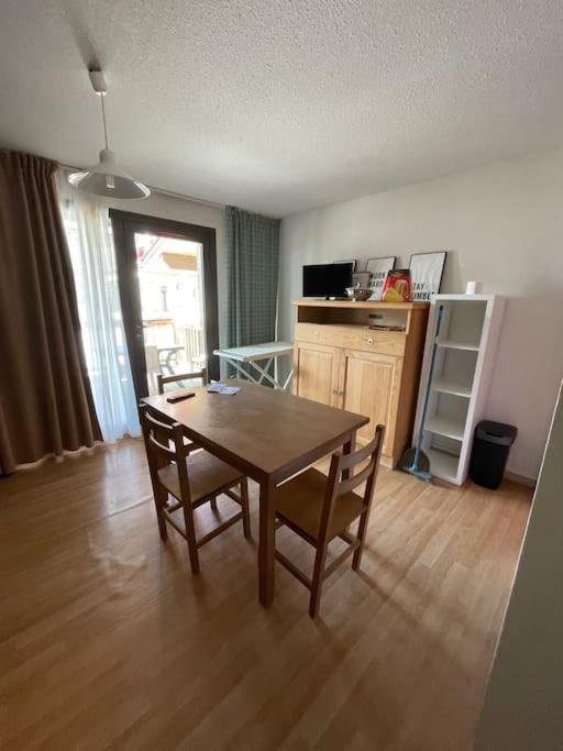Joli Studio En Montagne Font-Romeu-Odeillo-Via Bagian luar foto